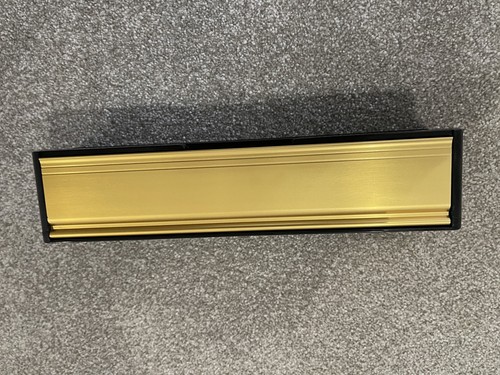 Yale door letter - 12", box