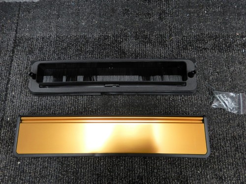 Gold letter box rubber - 10",